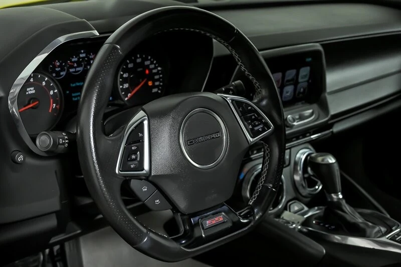 2018 Chevrolet Camaro SS 6th Gen - Image 18 of 30