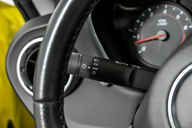2018 Chevrolet Camaro SS 6th Gen - Image 22 of 30