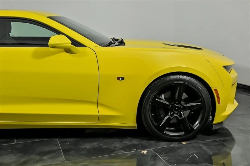 2018 Chevrolet Camaro SS 6th Gen - Image 11 of 30