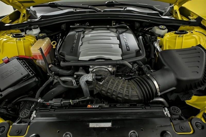 2018 Chevrolet Camaro SS 6th Gen - Image 12 of 30