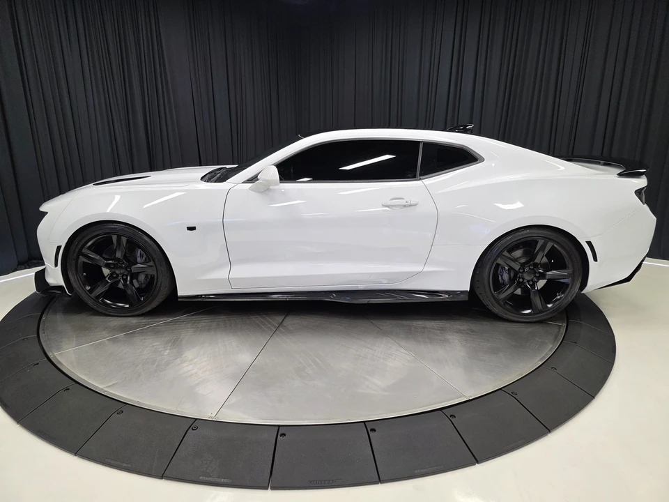 2018 Chevrolet Camaro SS 6th Gen - Image 11 of 12