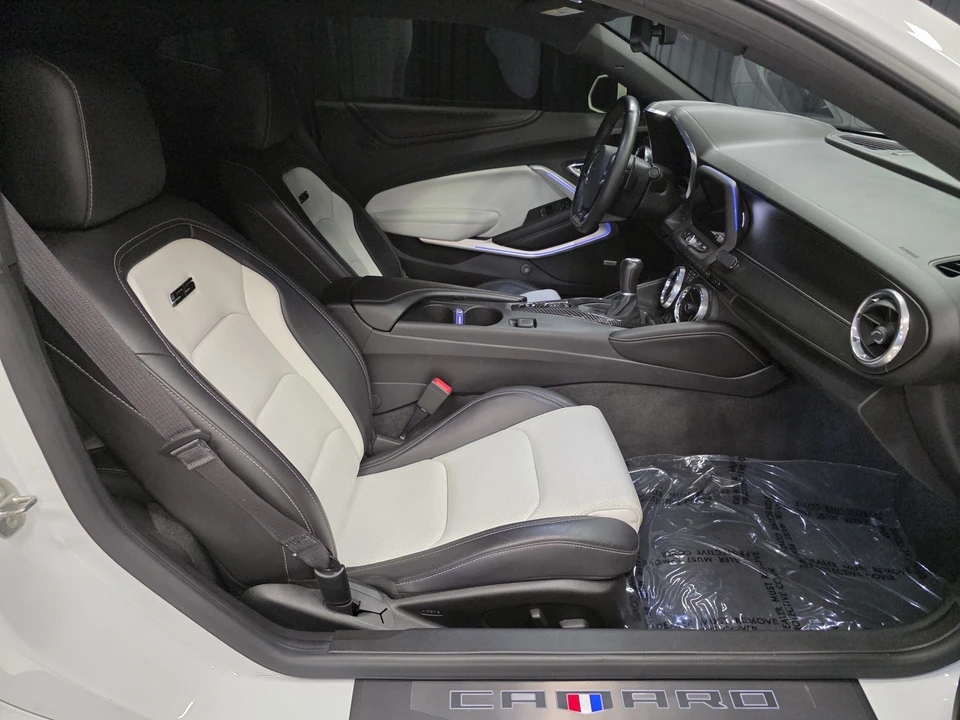 2018 Chevrolet Camaro SS 6th Gen - Image 2 of 12