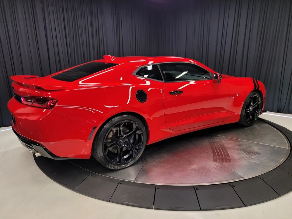 2018 Chevrolet Camaro SS 6th Gen - Image 11 of 12