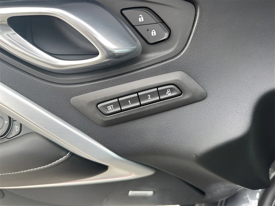 2018 Chevrolet Camaro SS 6th Gen - Image 11 of 12