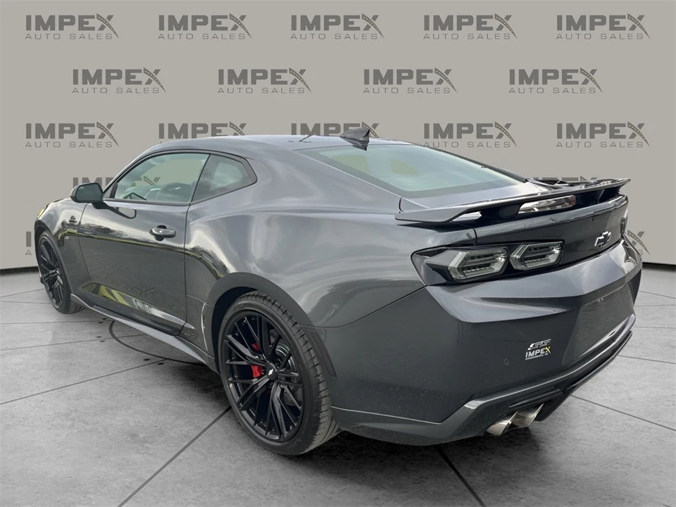 2018 Chevrolet Camaro SS 6th Gen - Image 3 of 12