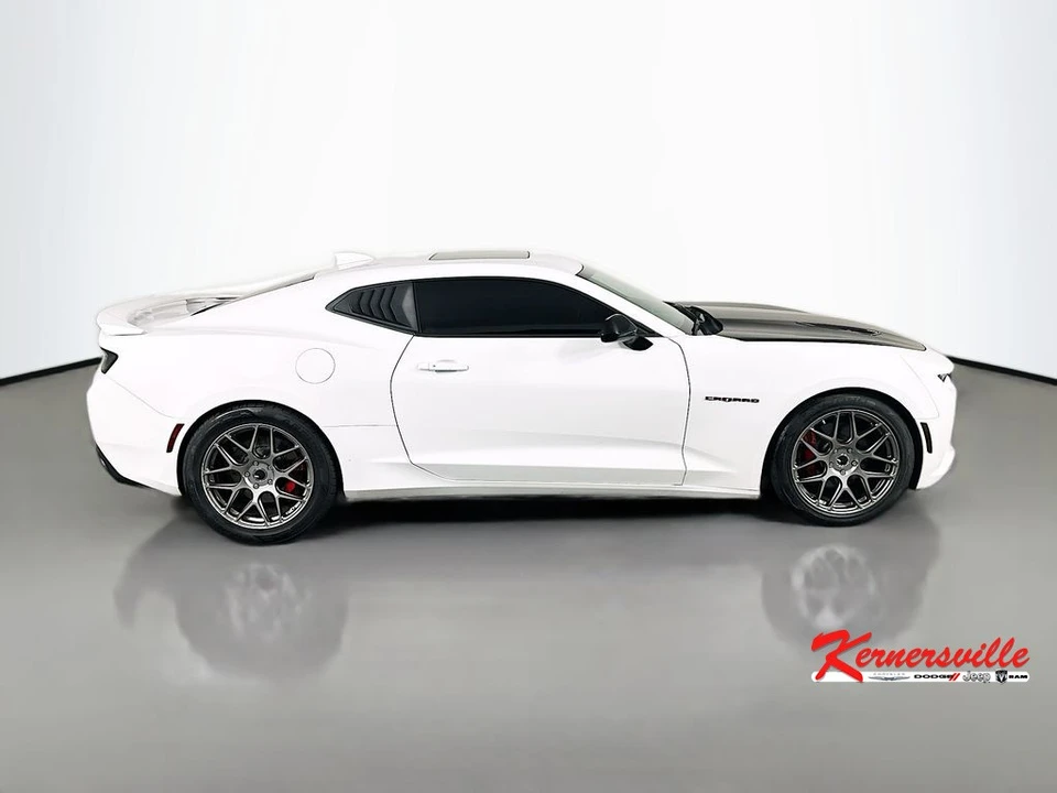 2018 Chevrolet Camaro SS 6th Gen - Image 8 of 21