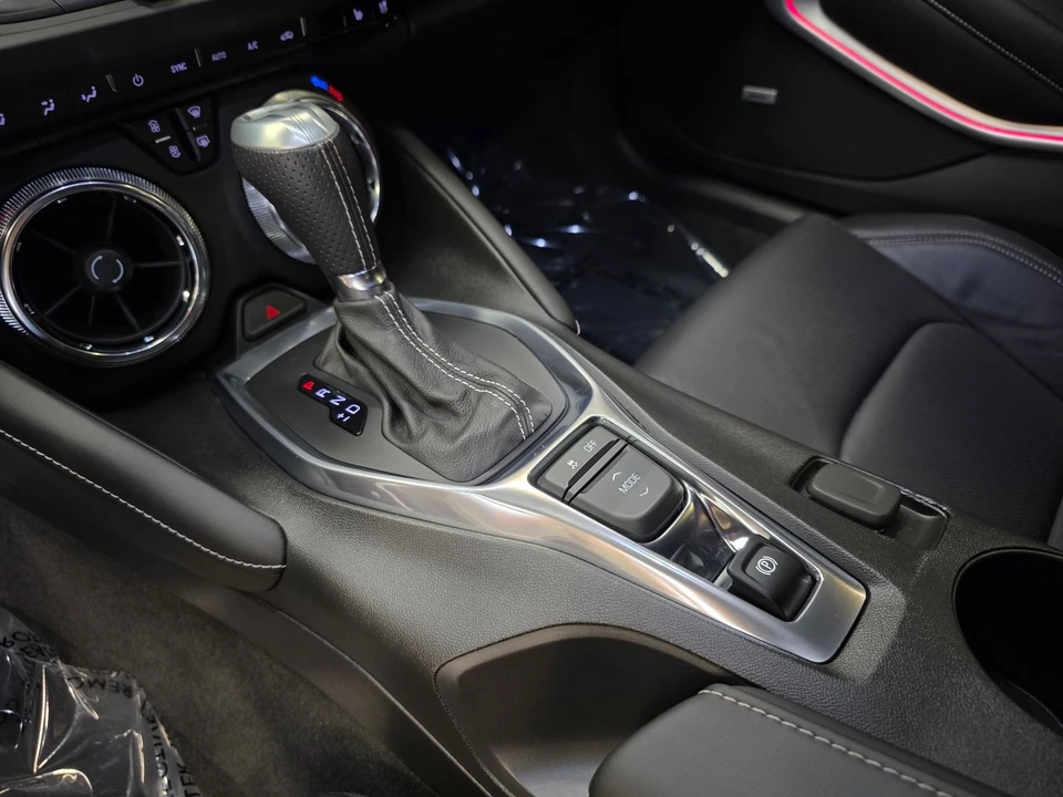 2018 Chevrolet Camaro SS 6th Gen - Image 27 of 31