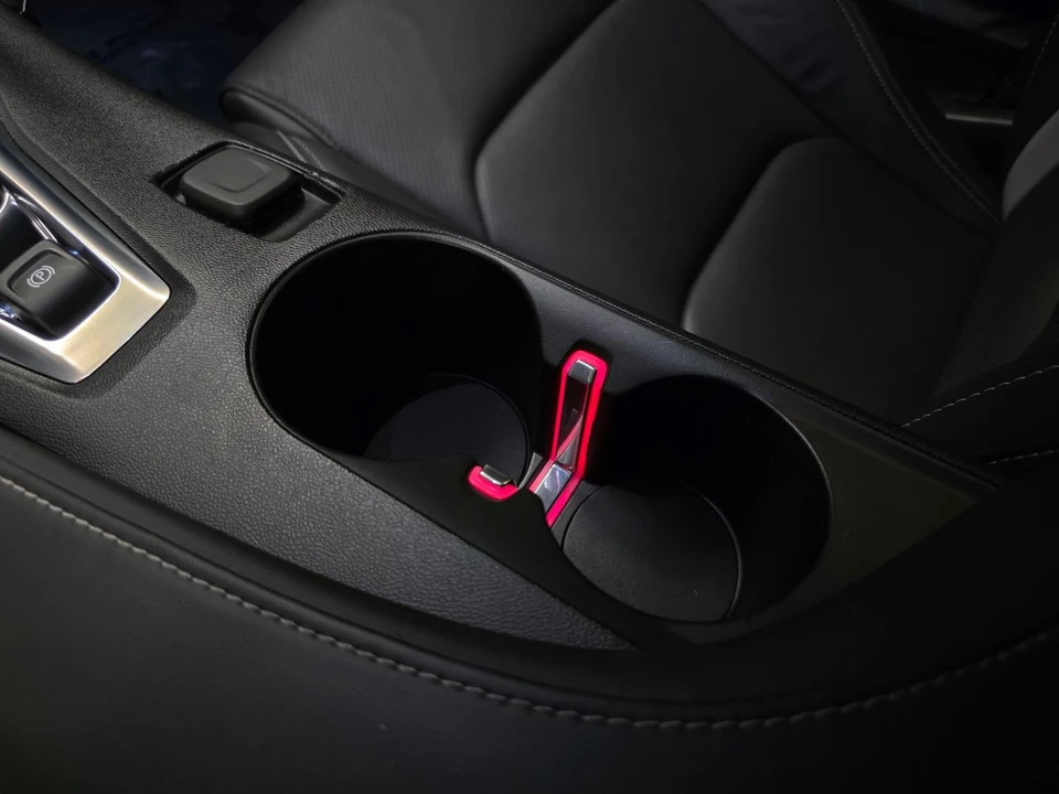 2018 Chevrolet Camaro SS 6th Gen - Image 28 of 31