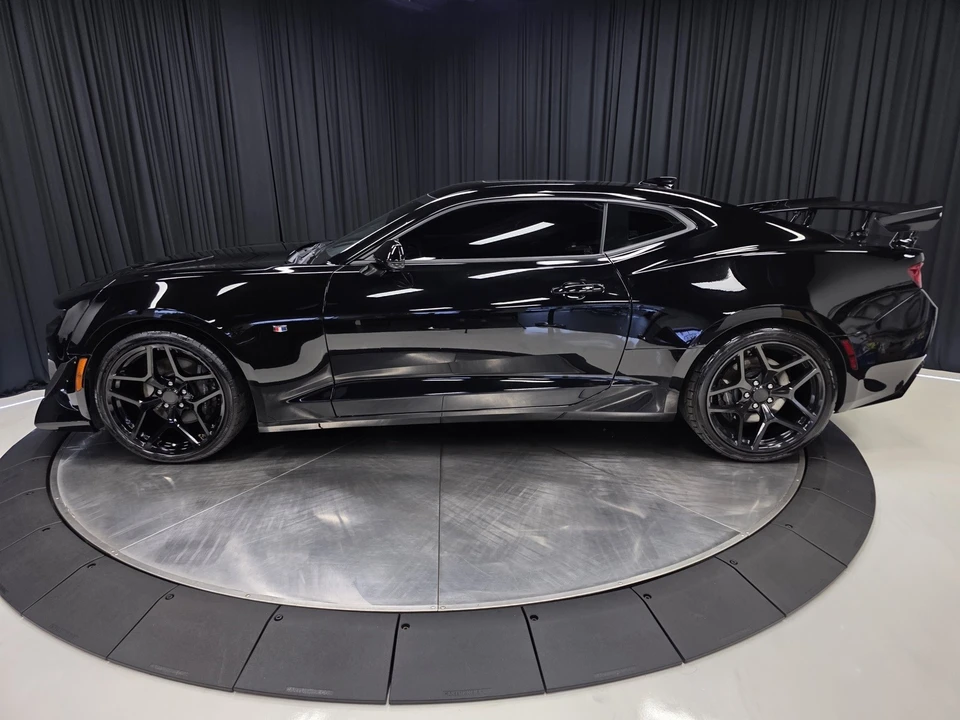 2018 Chevrolet Camaro SS 6th Gen - Image 8 of 12