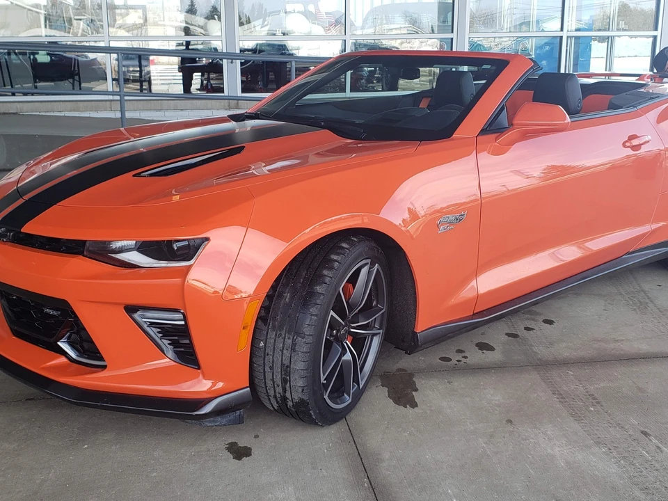 2018 Chevrolet Camaro SS 6th Gen - Image 15 of 21