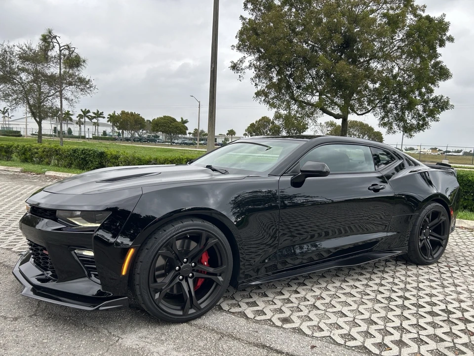 2018 Chevrolet Camaro SS 6th Gen - Image 8 of 21