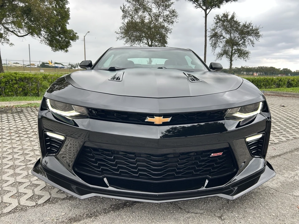 2018 Chevrolet Camaro SS 6th Gen - Image 10 of 21
