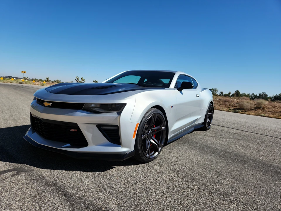 2018 Chevrolet Camaro SS 6th Gen - Image 10 of 28