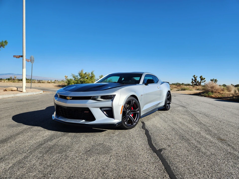 2018 Chevrolet Camaro SS 6th Gen - Image 11 of 28