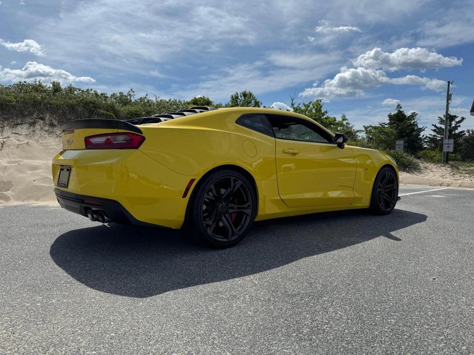 2018 Chevrolet Camaro SS 6th Gen - Image 12 of 31