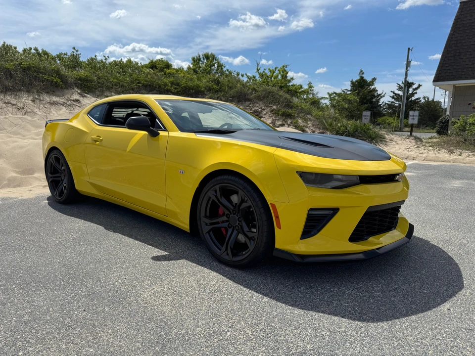2018 Chevrolet Camaro SS 6th Gen - Image 16 of 31