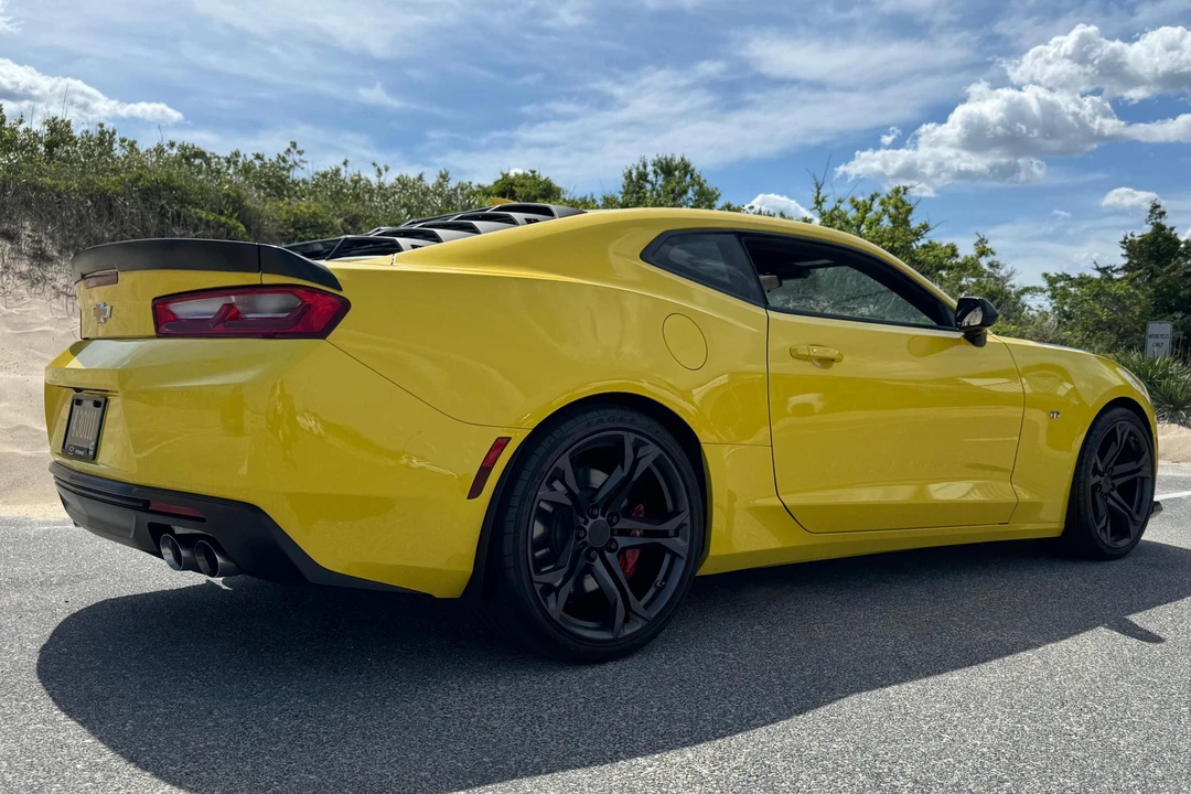 2018 Chevrolet Camaro SS 6th Gen - Image 4 of 31