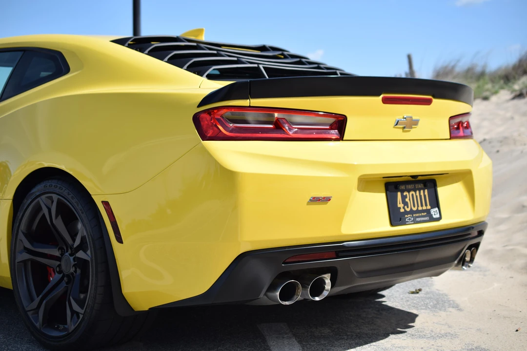 2018 Chevrolet Camaro SS 6th Gen - Image 30 of 31