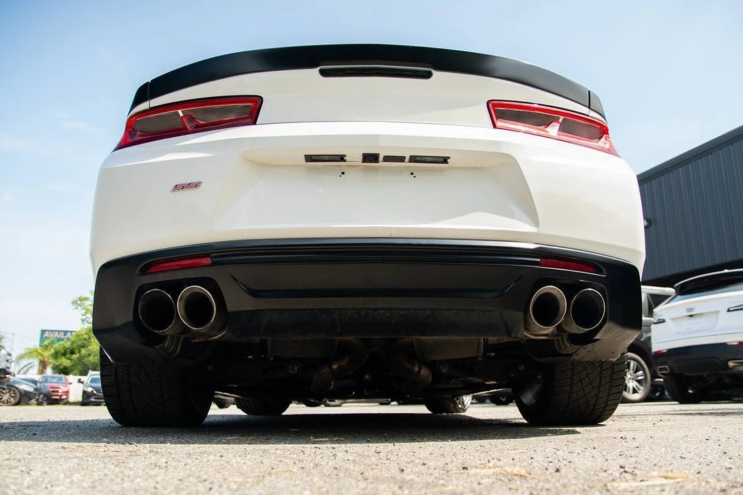 2018 Chevrolet Camaro SS 6th Gen - Image 10 of 29