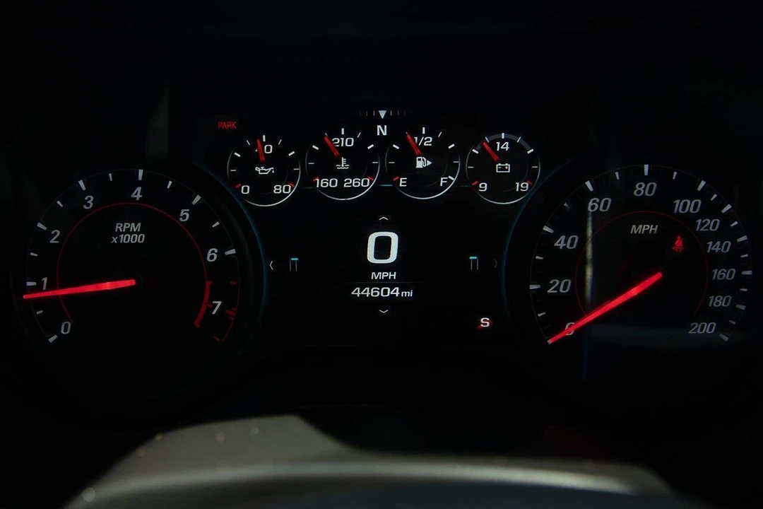 2018 Chevrolet Camaro SS 6th Gen - Image 21 of 29