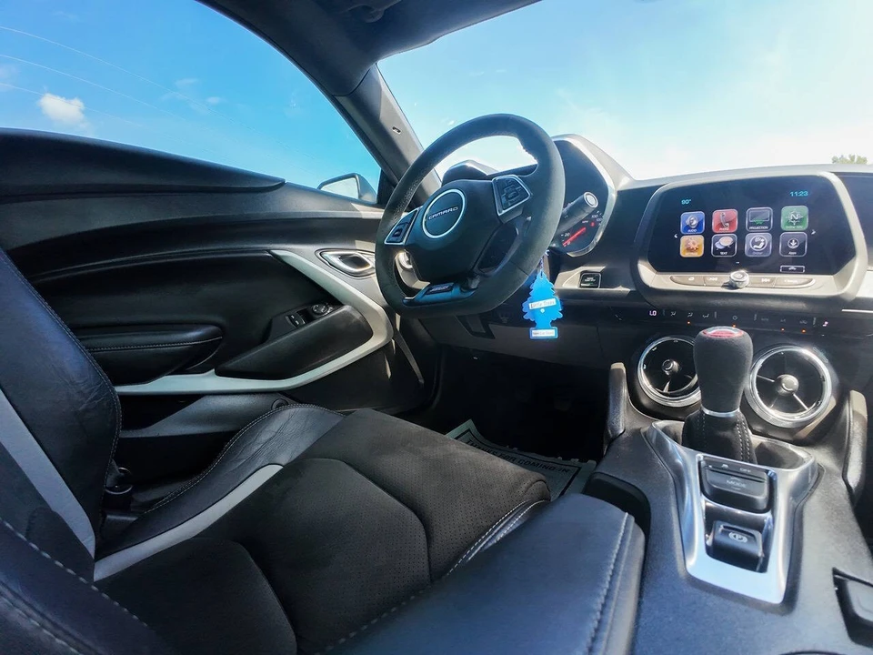 2018 Chevrolet Camaro SS 6th Gen - Image 20 of 29