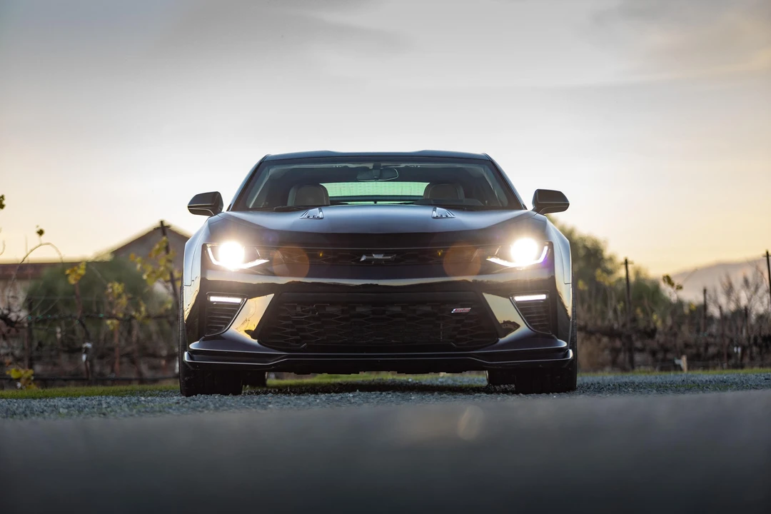 2018 Chevrolet Camaro SS 6th Gen - Image 6 of 31