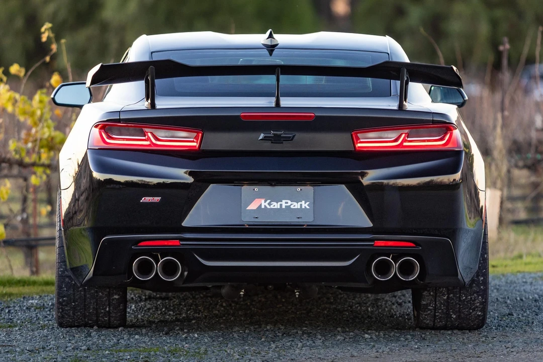 2018 Chevrolet Camaro SS 6th Gen - Image 5 of 31