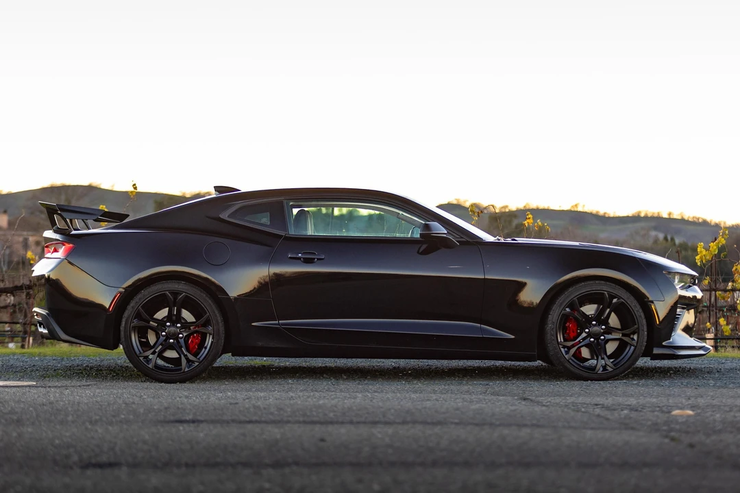 2018 Chevrolet Camaro SS 6th Gen - Image 3 of 31