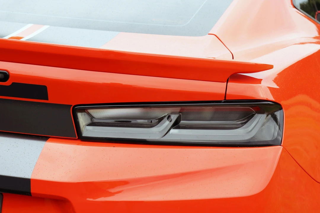 2018 Chevrolet Camaro SS 6th Gen - Image 30 of 31