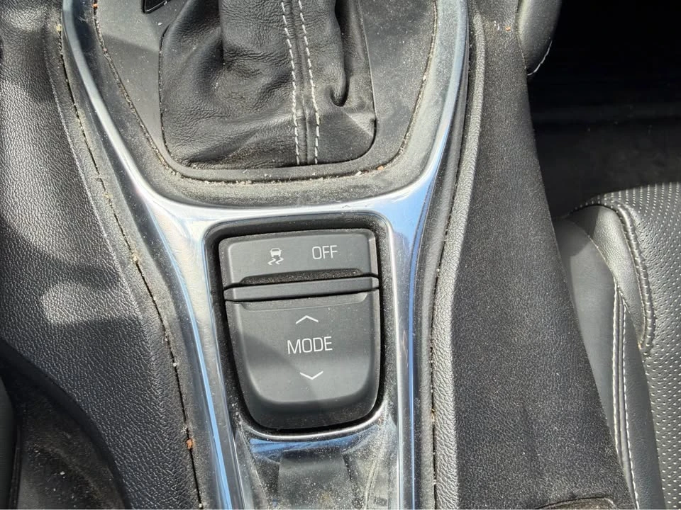2018 Chevrolet Camaro SS 6th Gen - Image 10 of 13