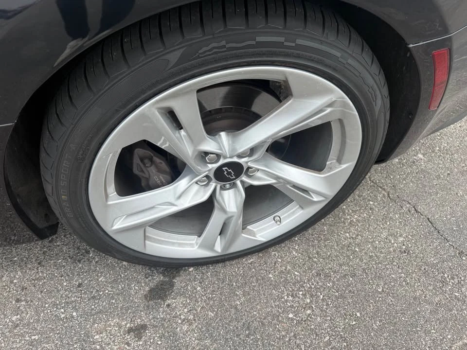 2018 Chevrolet Camaro SS 6th Gen - Image 9 of 17