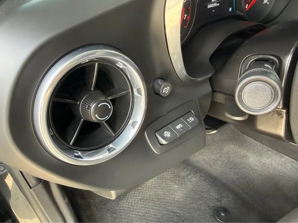 2018 Chevrolet Camaro SS 6th Gen - Image 11 of 21