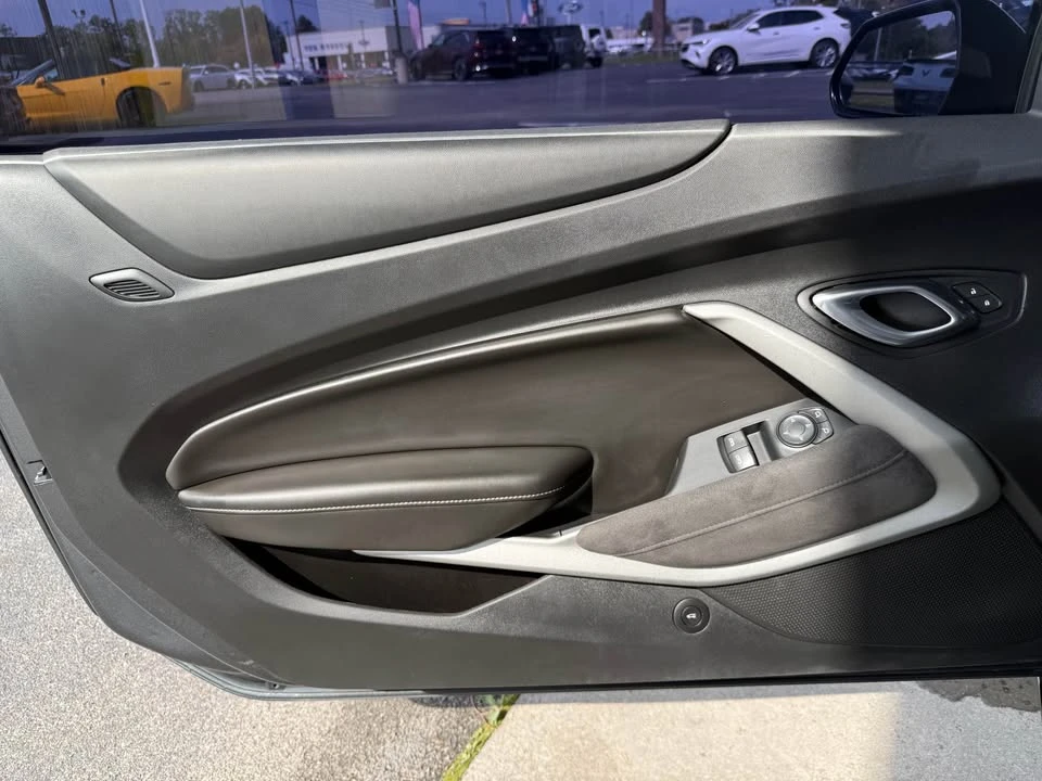 2018 Chevrolet Camaro SS 6th Gen - Image 9 of 21