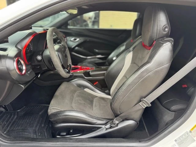 2018 Chevrolet Camaro SS 6th Gen - Image 10 of 21