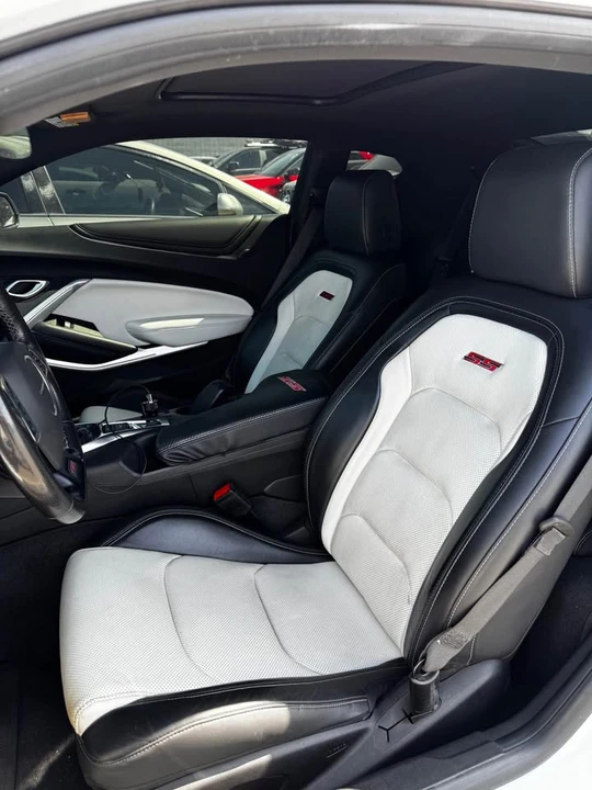 2018 Chevrolet Camaro SS 6th Gen - Image 5 of 11