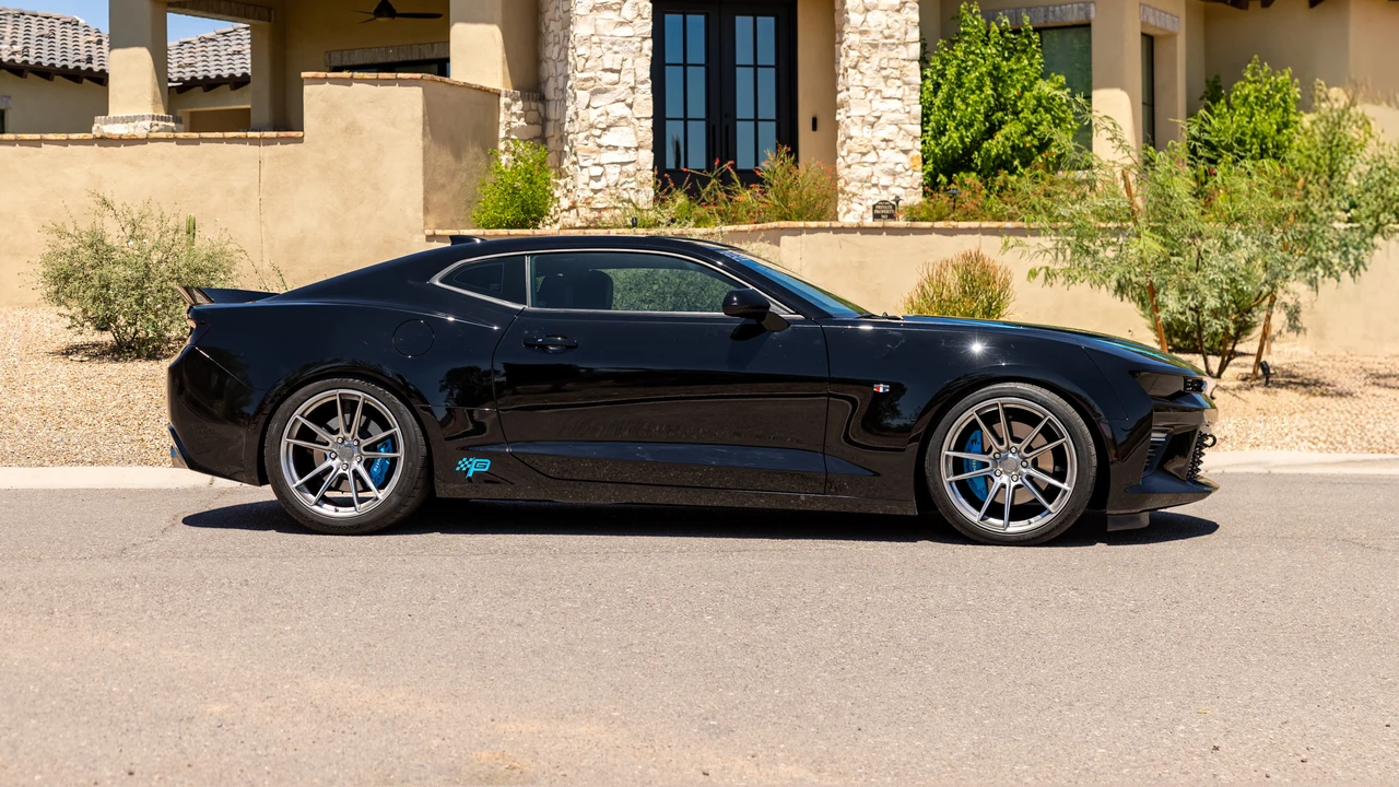2018 Chevrolet Camaro SS 6th Gen - Image 4 of 31