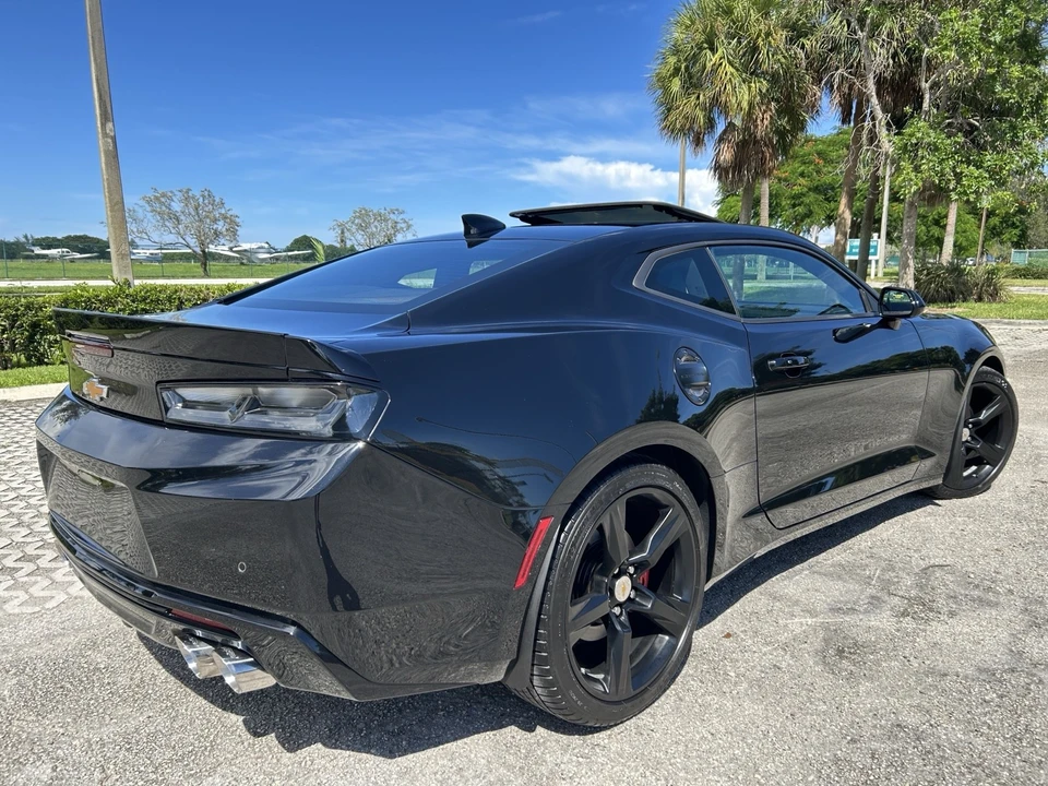 2018 Chevrolet Camaro SS 6th Gen - Image 6 of 21
