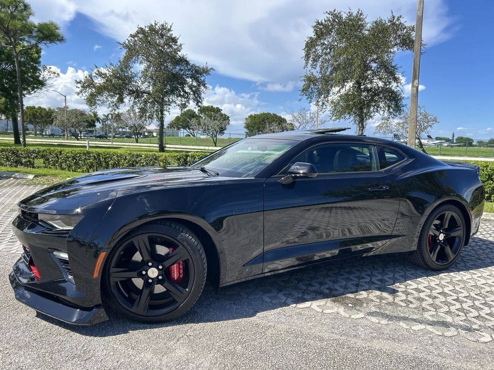 2018 Chevrolet Camaro SS 6th Gen - Image 12 of 21