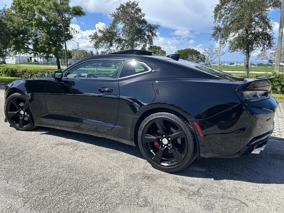 2018 Chevrolet Camaro SS 6th Gen - Image 18 of 21