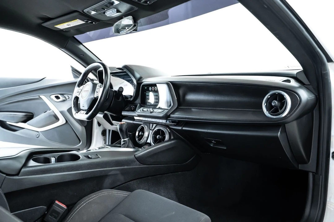 2018 Chevrolet Camaro SS 6th Gen - Image 22 of 31