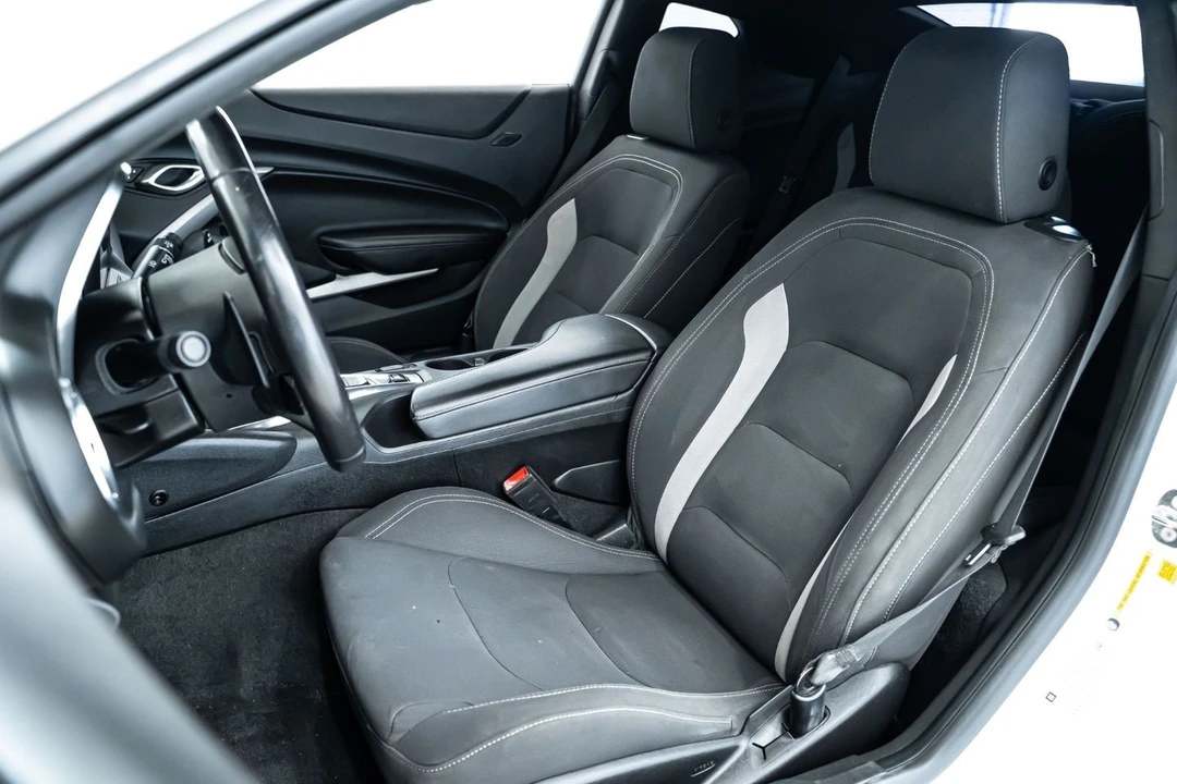 2018 Chevrolet Camaro SS 6th Gen - Image 19 of 31