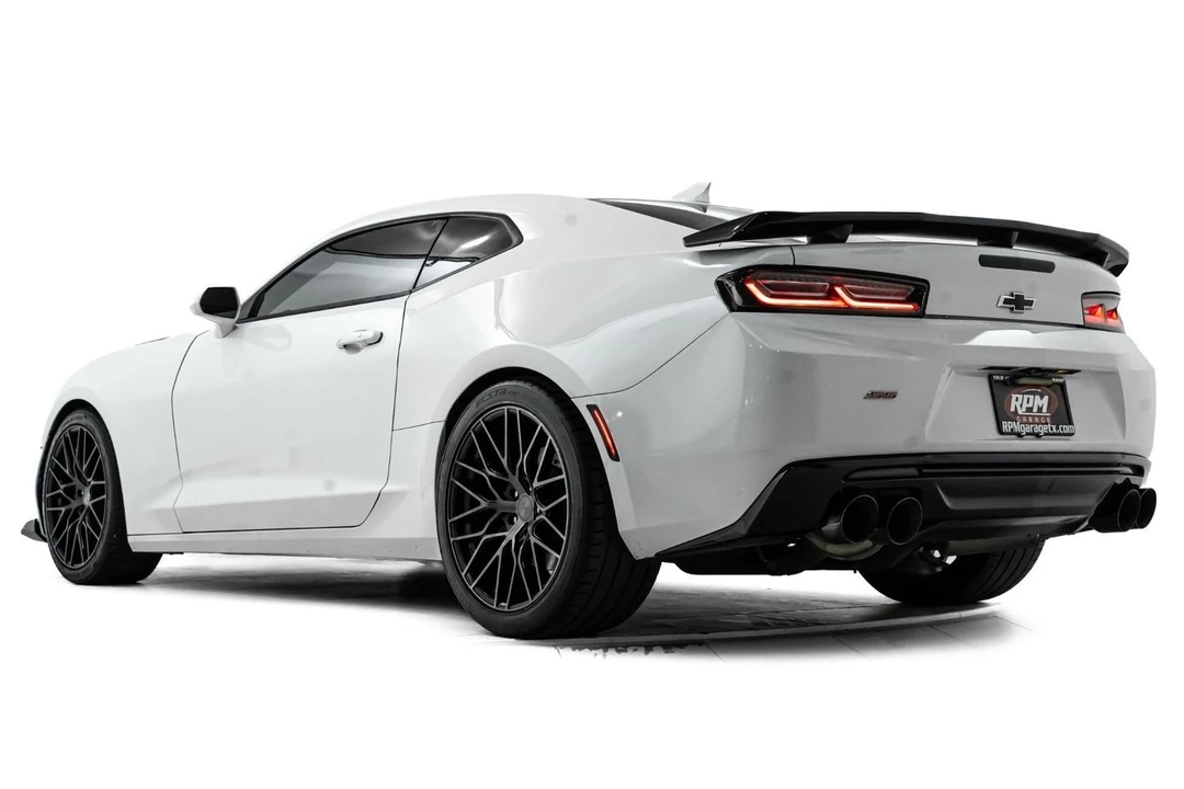 2018 Chevrolet Camaro SS 6th Gen - Image 12 of 31
