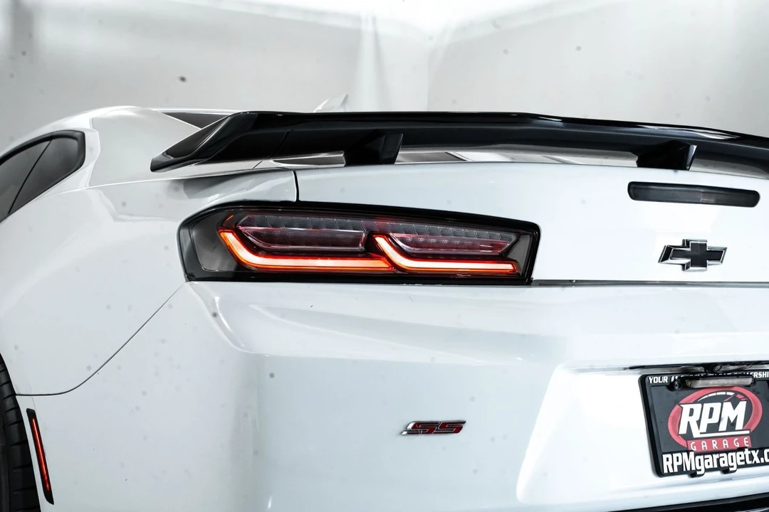 2018 Chevrolet Camaro SS 6th Gen - Image 13 of 31