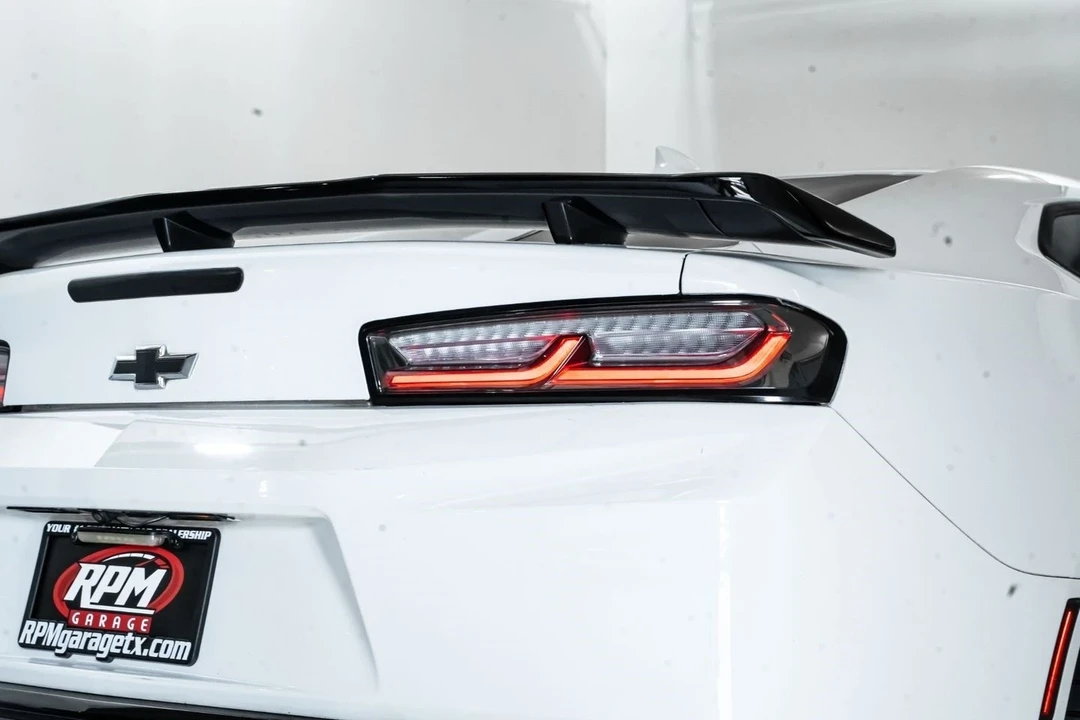 2018 Chevrolet Camaro SS 6th Gen - Image 12 of 21