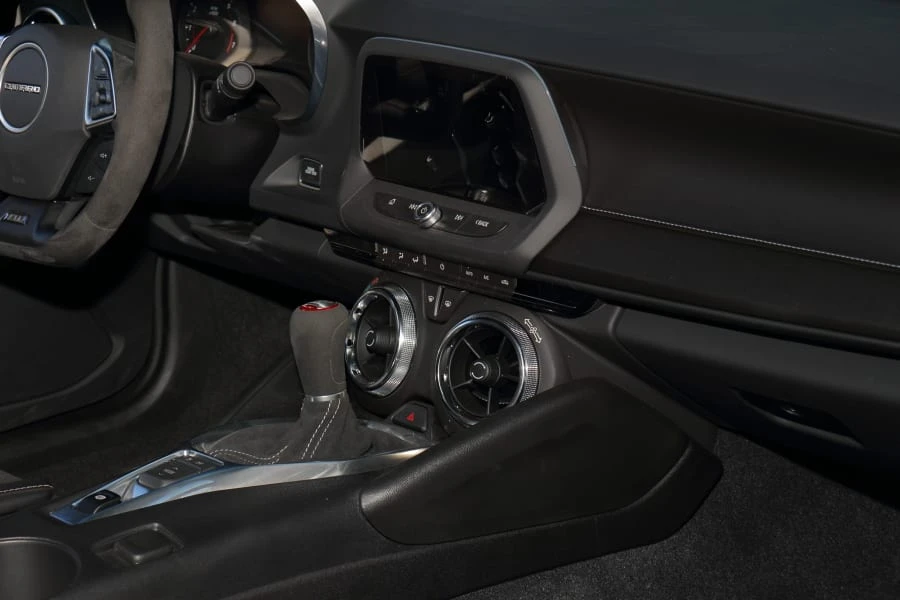 2018 Chevrolet Camaro 6th Gen - Image 24 of 31