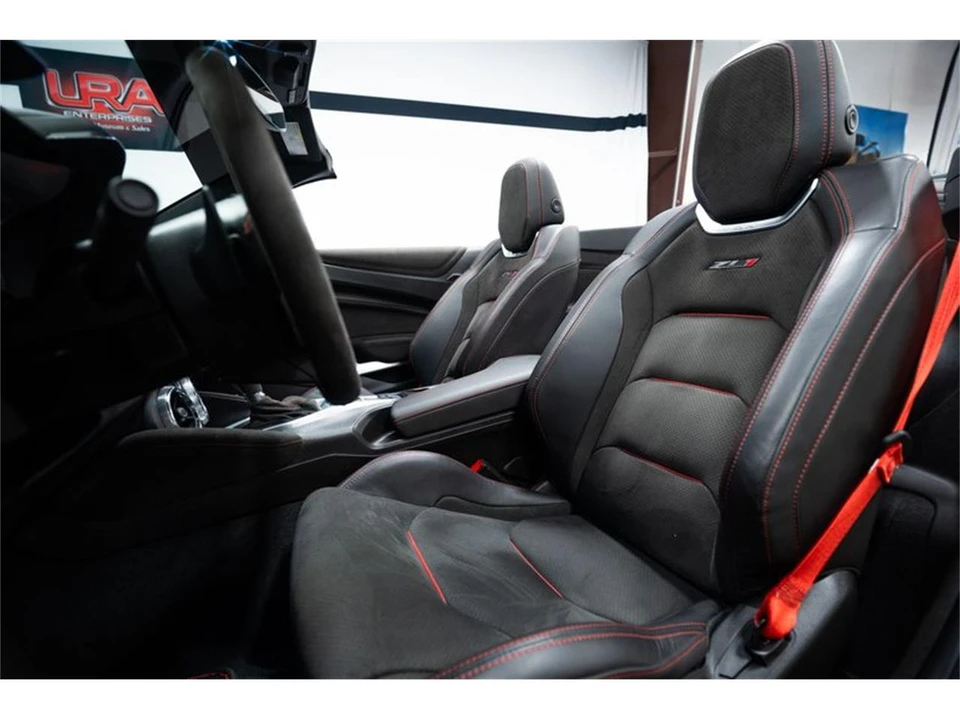 2018 Chevrolet Camaro ZL1 6th Gen - Image 19 of 31