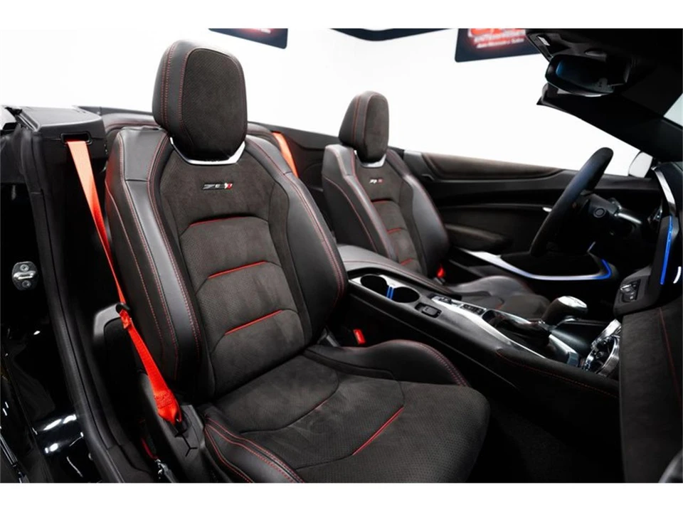 2018 Chevrolet Camaro ZL1 6th Gen - Image 26 of 31