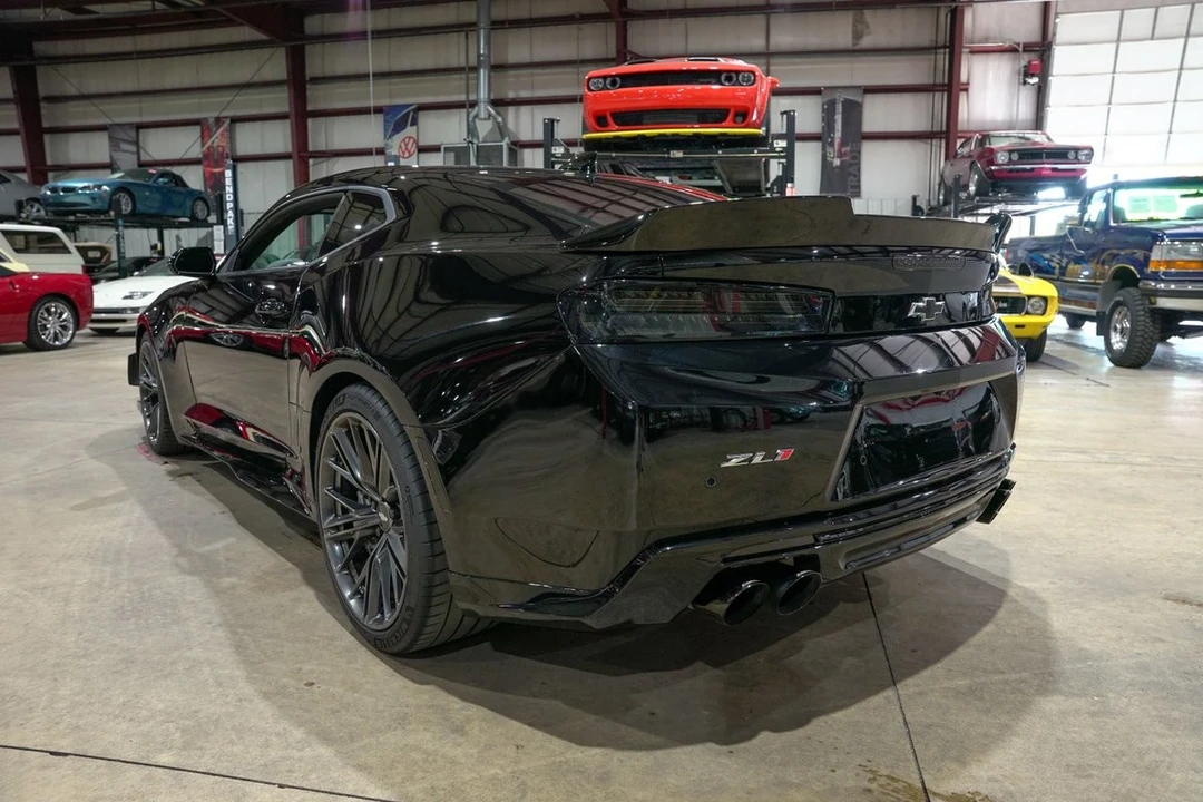 2018 Chevrolet Camaro ZL1 6th Gen - Image 6 of 31