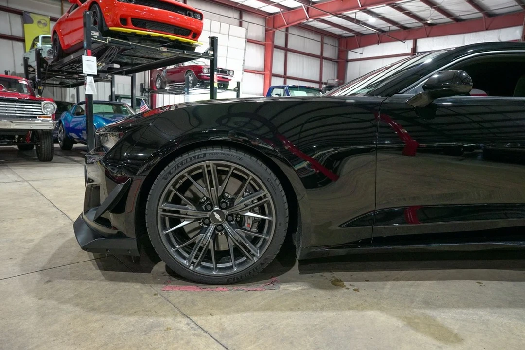 2018 Chevrolet Camaro ZL1 6th Gen - Image 3 of 31