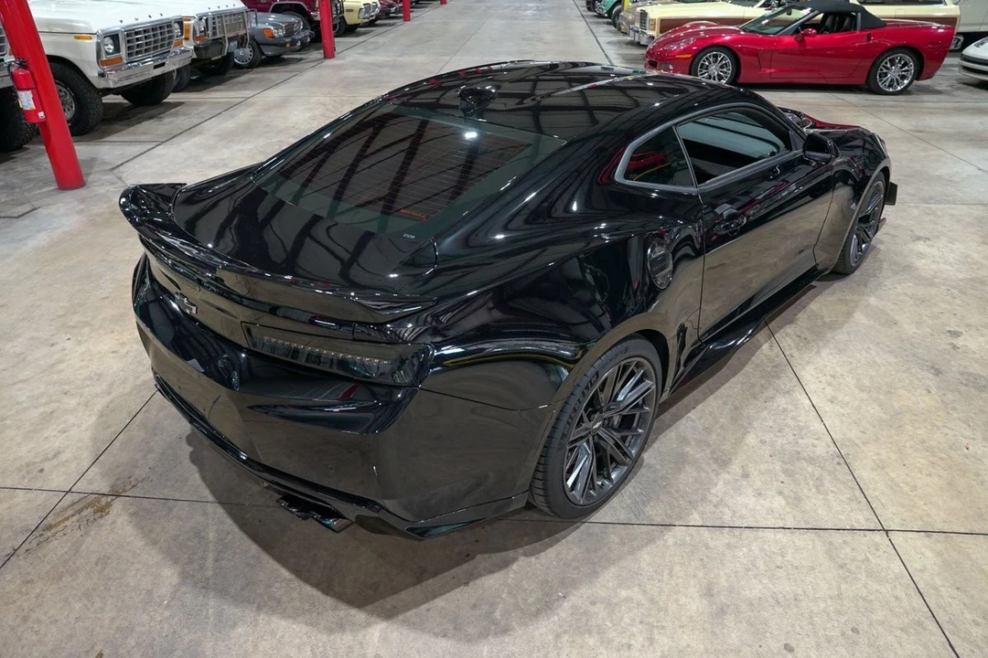 2018 Chevrolet Camaro ZL1 6th Gen - Image 17 of 31